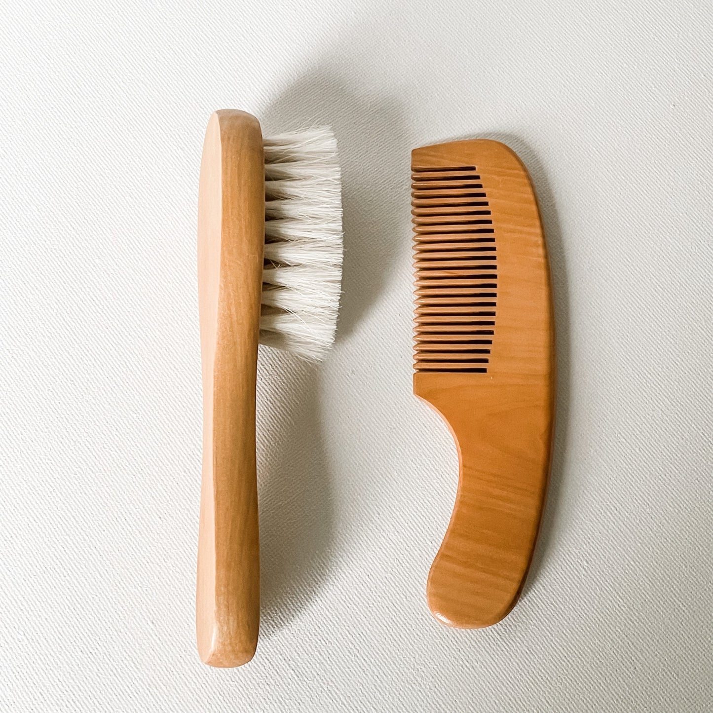 Newborn Hairbrush & Comb Set