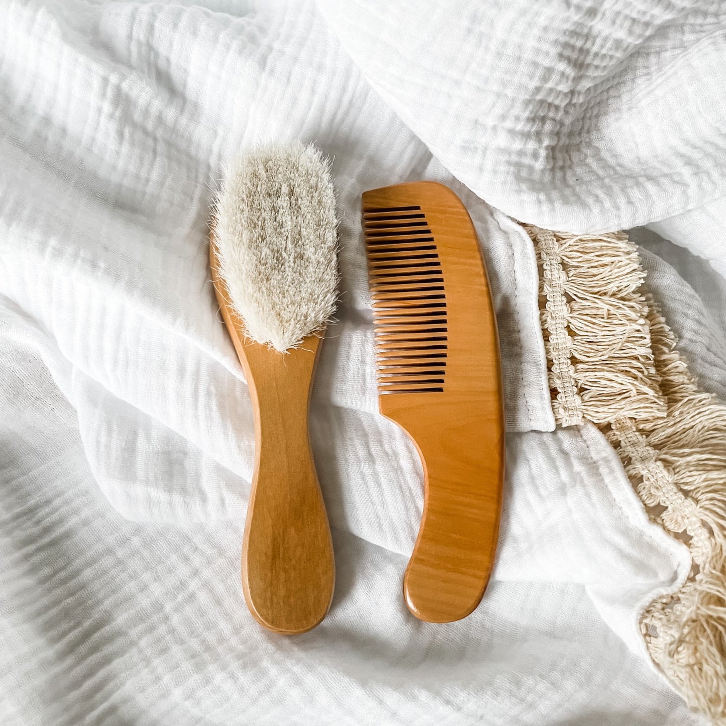 Newborn Hairbrush & Comb Set